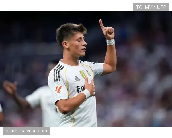 C罗与迪斯蒂法诺皇马巅峰期关键先生对比分析