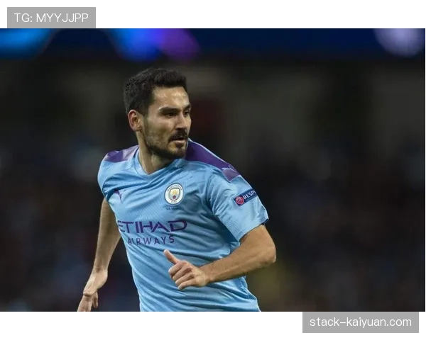 京多安连续强强对话主导中场，回撤出球激活进攻