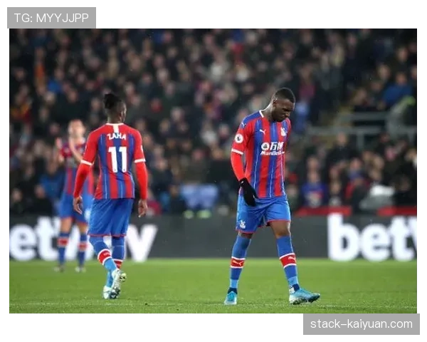 努涅斯与卡瓦尼无球跑位效率及进攻威胁机制对比分析